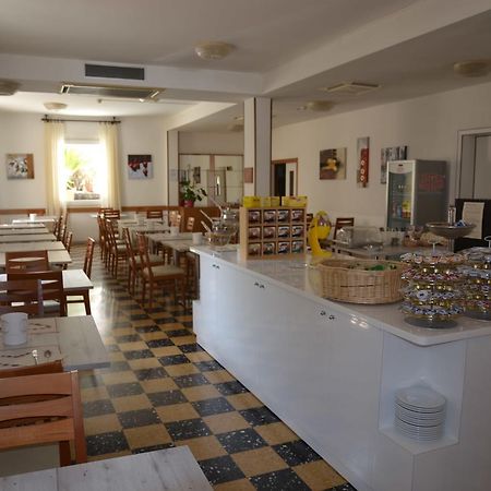 Albergo Larenzia Cattolica Extérieur photo