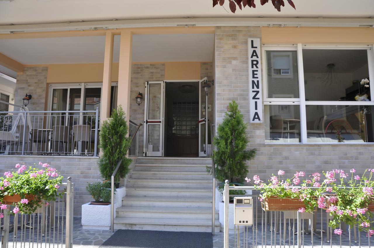 Albergo Larenzia Cattolica Extérieur photo